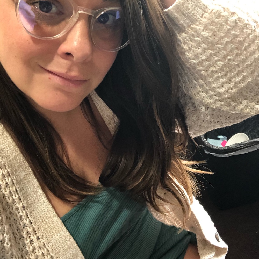 Meet your Posher, Laura